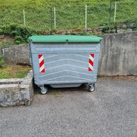 Cassonetto rifiuti
