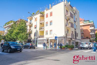 Bar Roma [Cod. rif 3270906VCG]