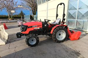 Trattore VST 918 Fieldtrac con trincia o fresa Nuo