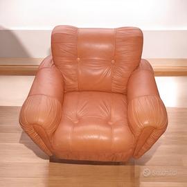 COPPIA POLTRONE MOD. MID-CENTURY COLOR CUOIO