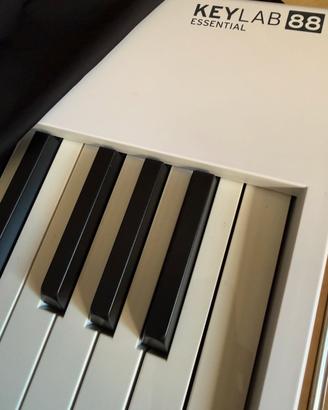 ARTURIA KeyLab Essential 88 White