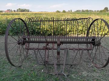 Rastrellone a traino