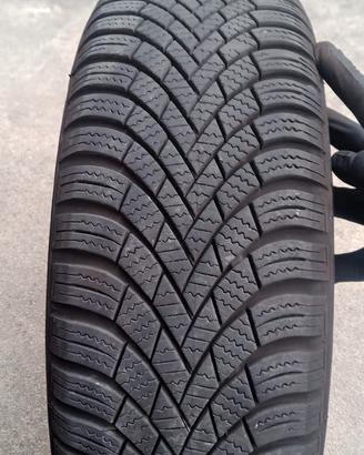 ruote completi di cerchi e copricerchi