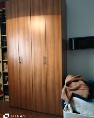 mobile in legno per camera da letto 