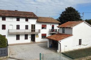 BIFAMILIARE A PIOMBINO DESE