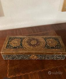 Scatola in legno decorata