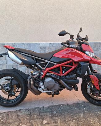 Ducati hypermotard 950