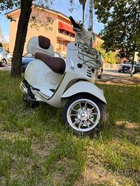 Vespa primavera 125