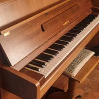 Pianoforte Yamaha M1J