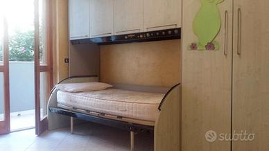 Cameretta completa di armadio scrivania 2 letto