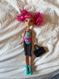 Bambola monster high howleen