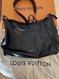 Borsa Louis Vuitton modello Careyall