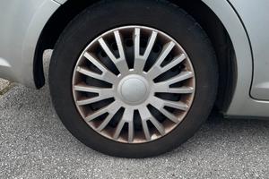 Cerchi e Copricerchi 16"