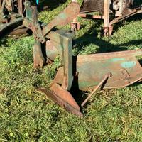 Aratro piero moro disponibile