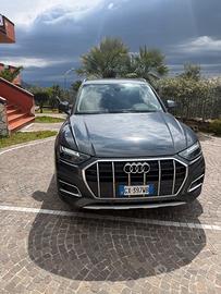 AUDI Q5Auto