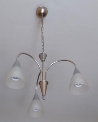 Lampadario a tre luci 