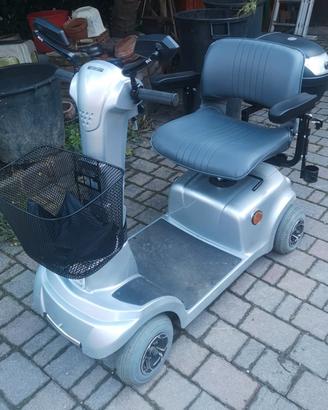 Scooter elettrico per anziani