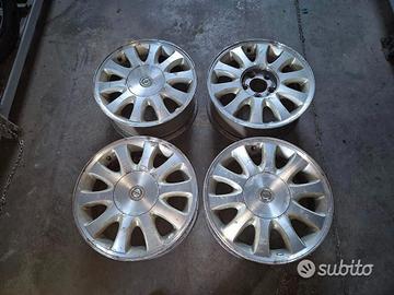 Cerchi In Lega Da 16" Per Chrysler Voyager 2004