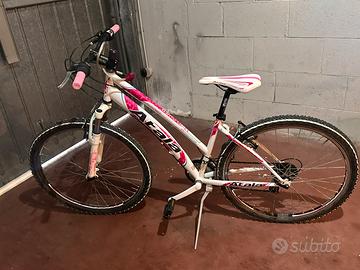 Mountain bike donna Atala