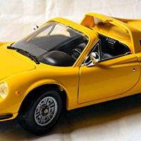 Scala 1/18 DINO FERRARI 246