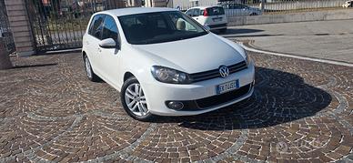 Volkswagen Golf 1.6 TDI DPF 5p. Highline