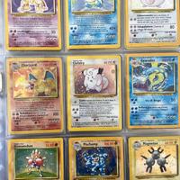 collezione intera carte pokemon tra cui carte rare
