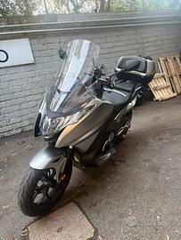 Honda integra 750 sport grigia
