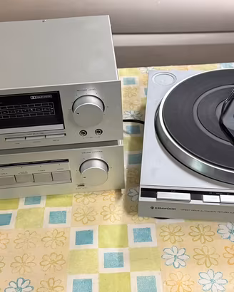 Kenwood (Giradischi, Ampli, Cassette)Casse JBL R82