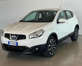 NISSAN Qashqai 2.0 dCi DPF 4WD aut. Tekna