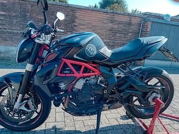 SPLENDIDA MV BRUTALE 675