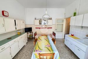 3 LOCALI A SESTRI LEVANTE