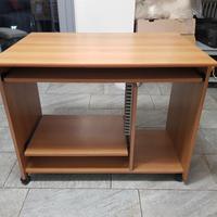 scrivania per pc e stampante 