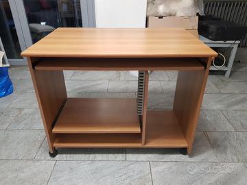 scrivania per pc e stampante 