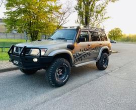NISSAN Patrol GR - SUPER MEZZO RARISSIMAAA