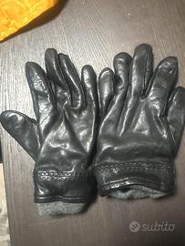 Guanti di pelle