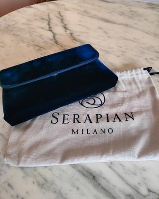 Pochette in velluto blu di Stefano Serapian 