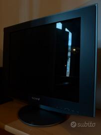 Computer fisso con monitor, tastiera e stampanteHP