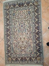 Tappeto persiano usato poco. 