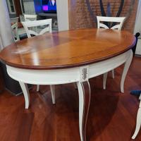 Tavolo ovale in legno massiccio