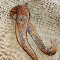 Schiaccianoci artigianale in legno