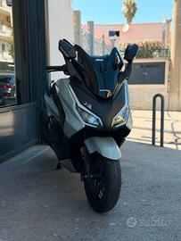 Honda Forza 350