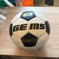 Pallone Gems perfettamente integro