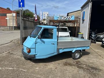 Piaggio Ape CAR P2