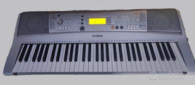 Tastiera Yamaha PSR E303