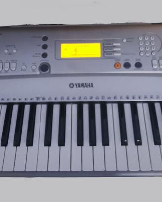 Tastiera Yamaha PSR E303