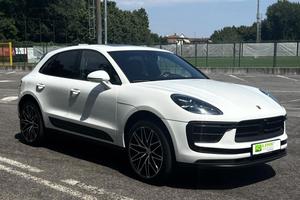 PORSCHE Macan 2.0 T