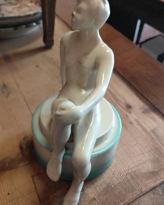 statua in ceramica firmata rometti Umbertide 