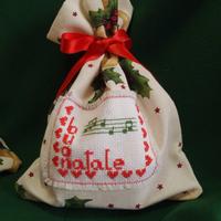 Sacchetto in stoffa realizzato a mano