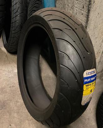 Pneumatico 180/55 ZR17 73W Michelin Pilot Road 3