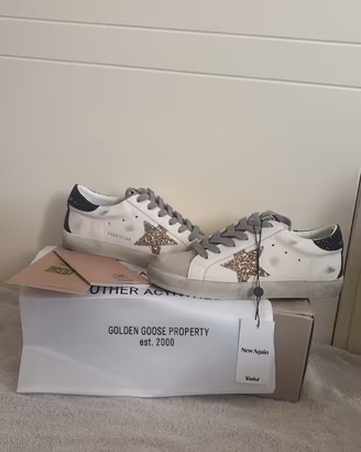 Sneakers Golden Goose Super-Star con stella